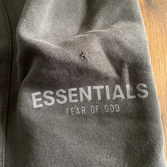 ESSENTIALS Black Fleece Lounge Pants - Picture 3 of 5